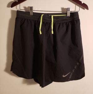 Nike aeroswift shorts